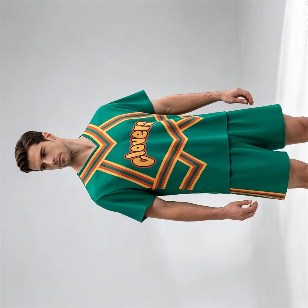 Team Sports - ハロウィンコスチューム男性グリーンクローバーチアリーダー制服ブリングイットオンコスプレスポーツチーム Tシャツショーツカーニバルパーティー衣装